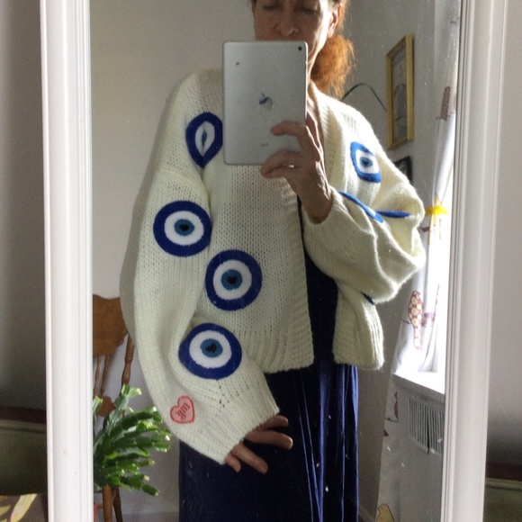 NWT More-Grand oversized sweater with  applications target/hearts sz M/L - Picture 1 of 16